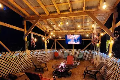 Image de The Bears Den! 2 Premier Lakes within 1 Mile!