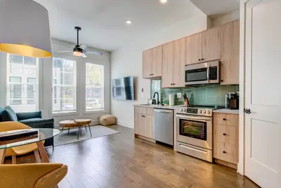 Image de Modern Atlanta Townhome Rental ~ 2 Mi to Downtown!