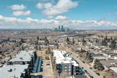 Image de Newly Renovated Inner City 2br Suite Minutes to Dt