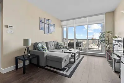 Image de Stunning 1br with Calgary Tower views! *Stampede! *