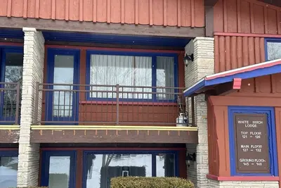 Image de Condo on Otsego ski and golf resort in Gaylord fun for every season
