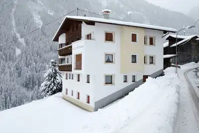 Image de Bel appartement pour 20 personnes avec Wifi, Tv, balcon et parking