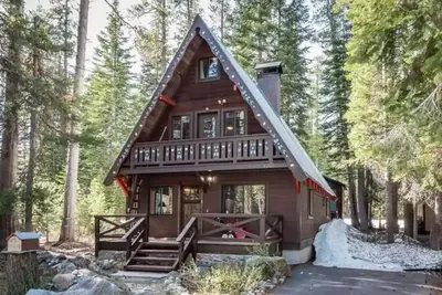 Image de Peace In the Pines, a multi family, kid friendly cabin near River & Donner Lake