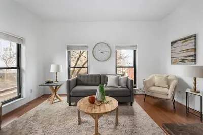 Image de Charming Mt. Adams 1br in Prime Location!
