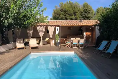 Image de Villa avec piscine Ă 200 m de la mer