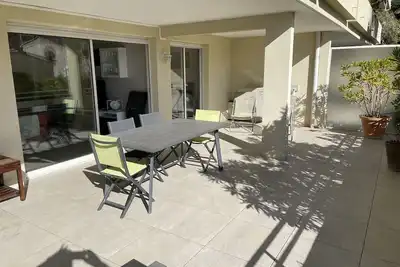 Image de Cavalaire: the Holiday Sun! <br>comfortable apartment 8 minutes from the beach