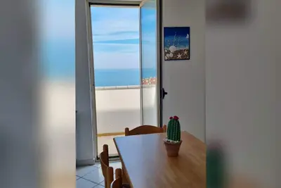 Image de Super panoramic \"Blu Mare\" penthouse, facing the sea, walking distance to downtown!