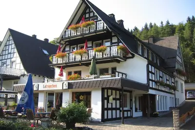 Image de Cozy vacation home for 12 people (4 bedrooms) in the middle of the hiking area