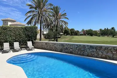 Image de Frontline 3 Bedroom Villa, Private Pool, Golf views overlooking 1st green