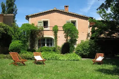 Image de Villa \"Mas du Luberon\" - Domaine de la Bastidonne, Lavandes, piscine, clim. 4*