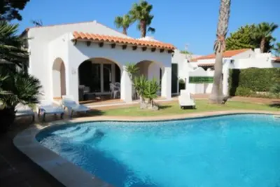 Individual villa with private pool and private garden.