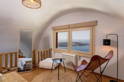 Image de Vacay Suites *King Suite with Caldera View*