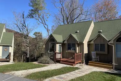 Image de 14052 Maple Way | Townhouse at Blairs Ridge