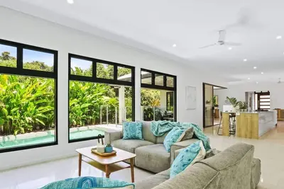 Image de House Heliconia -Luxury Palm Cove Retreat with Private Pool & Lush Gardens
