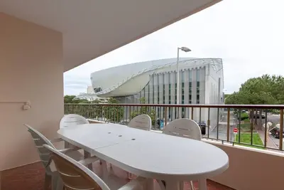 Image de Appartement lumineux et spacieux proche de la mer