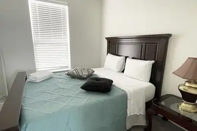 Image de Entire place near Austin Downtown and Airport