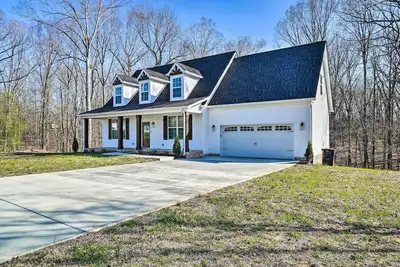 Image de Goodlettsville Home ~ 4 Miles to Raceway!