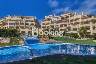 Image de Rez De Chaussee Avec Terrasse Pour 4 Personnes Avec Vue Mer Et Au Pied De La Pis