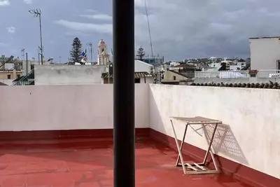 Image de Central apartment two blocks from the sea