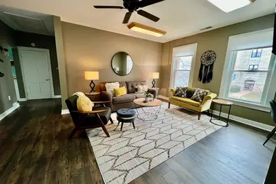Image de Charming Downtown Apartment - walk to everything!