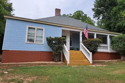 Image de This Old House By The Park