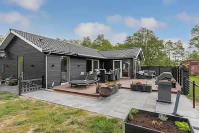 Image de Belle maison de 3 chambres à Aakirkeby