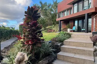 Image de Private retreat in the depths of Lanikai, spectacular views.