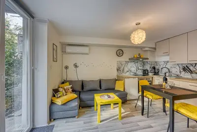Bumblebee Flat with Garden, Zagreb, Croatia