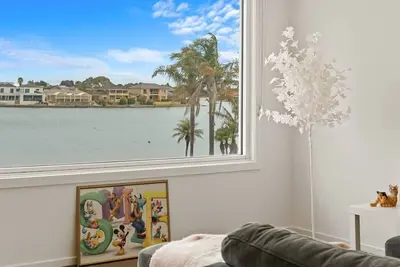 Image de Amazing Lake View family-friendly Holiday Home