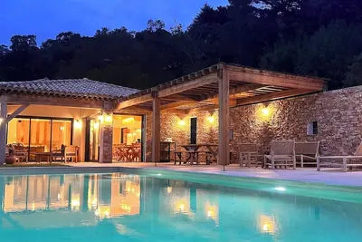 Image de La maison de la Genette 5* Luxe -Vue mer-Piscine-1, 5 km de la mer-12 personnes