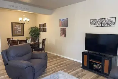 Image de Blossom Bungalow by Mesquite Vacation Rentals in the Heart of Mesquite with 2 Car Garage and $510 in free daily activities
