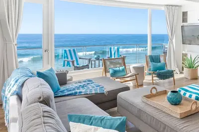 Image de Gorgeous Oceanfront Mansion Private Sand Fire Ring