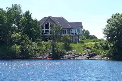 Image de New build luxury Lakehouse on stunning Whitestone Lake