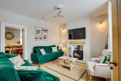 Image de Sage Cottage: Homely, Cosy Cottage with Log Burner