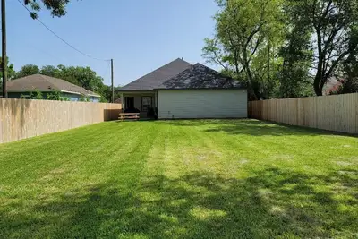 Image de Beautiful 3 Bed 2. 5 bath home with long drive way