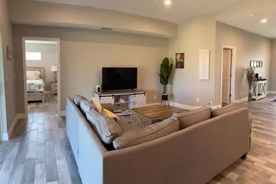 Image de Shark Tooth Villa, full refund*, No pool, sleeps 6