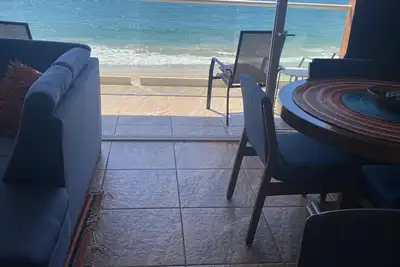 Beautiful Ocean front condo on the beach!