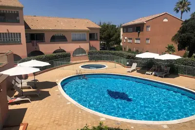 Image de Homerez - Appartement à Linguizzetta, piscine