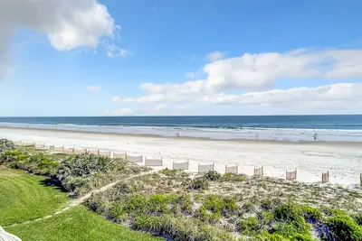 Image de Peaceful Coastal Townhome!