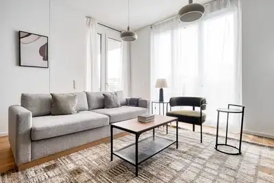 Image de Tasteful Charlottenburg 3br nr Tiergarten, by Blueground