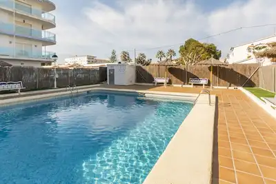 Image de Egeu - Bright apartment with shared pool and free WiFi.