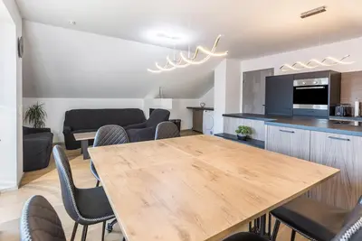 Image de Appartement \"Zeichner\" avec vue sur les montagnes, balcon et Wi-Fi