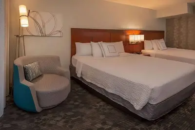 Great Relaxing Overnight Stay! Three Convenient Units, Pets are Welcome!