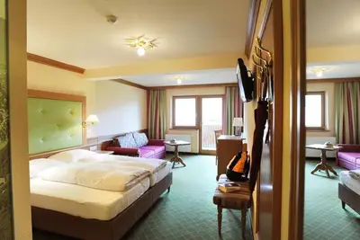 Image de Dz Sonnjoch ab 7 ÜN - Hotel Pfandler