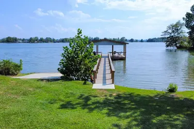 Image de Lakefront Home Featured on Hgtv
