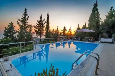 Image de Paxoi Serene Oasis - Mylos  Mediterranean Charm