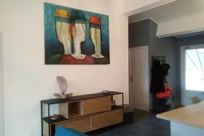 Image de Superbe appartement dans villa à -10 mn du centre Porto-Vecchio. Piscine privée.