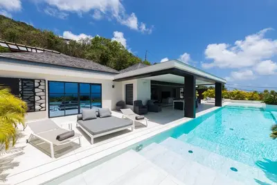 Image de Rose Dog (1/4 Rooms) Luxury villa