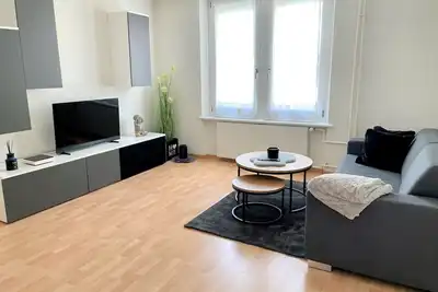 Image de Cozy apartment in a prime location in Zurich district 4