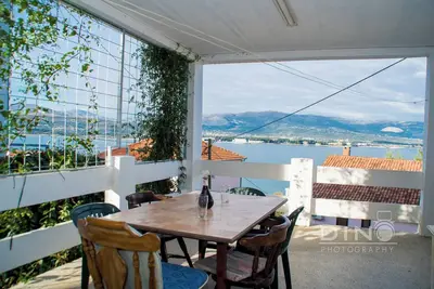 Image de A1 - large apt with big terrace & great sea view, next to the beach